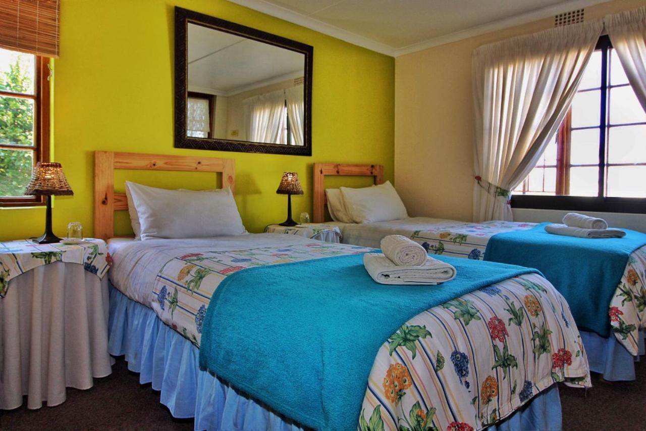 Zoete Inval Hostel Hermanus Exterior photo