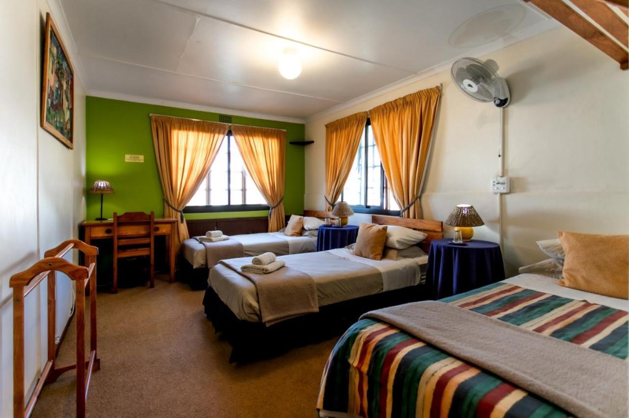 Zoete Inval Hostel Hermanus Exterior photo